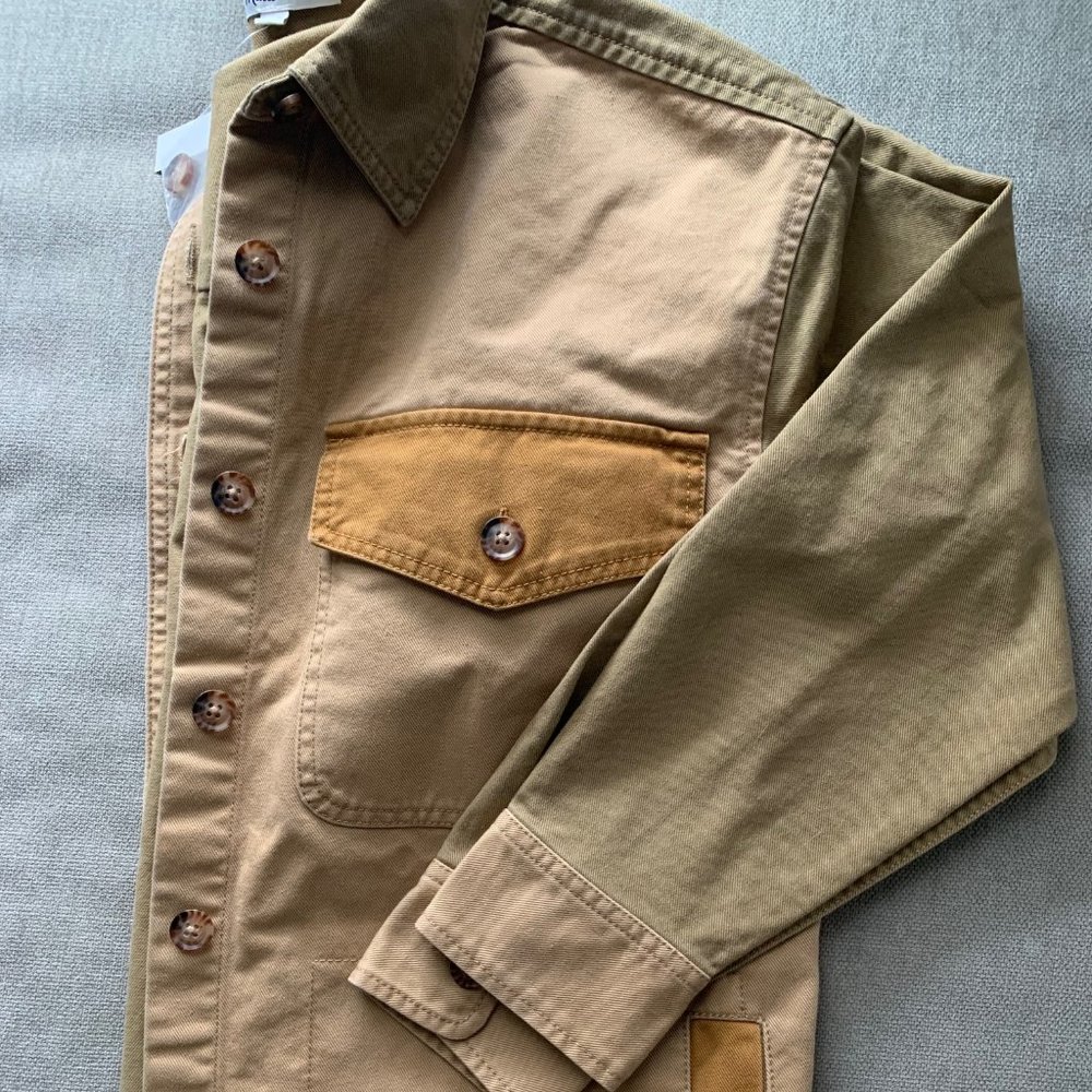 Oversized Cargo-Pocket Shirt Jacket in (Re)generative Chino
